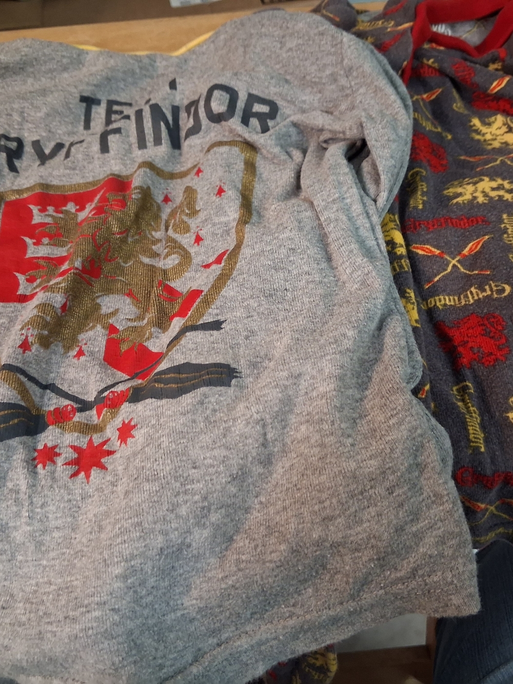 Kids Grey and Red Graphic Pajama Top - Harry Potter